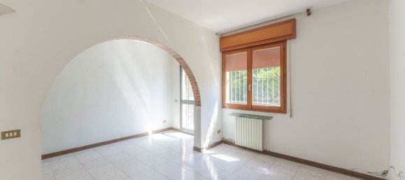 960m² Warehouse in Castello d'Argile, Italy No. 259466 4