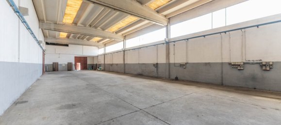 960m² Warehouse in Castello d'Argile, Italy No. 259466 10