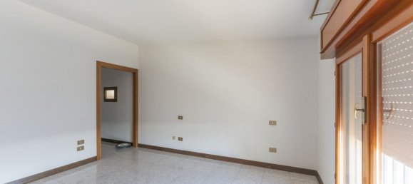 960m² Warehouse in Castello d'Argile, Italy No. 259466 12