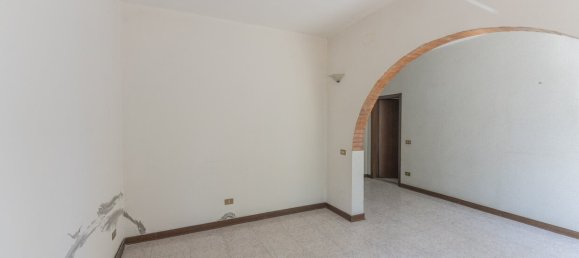 960m² Warehouse in Castello d'Argile, Italy No. 259466 40