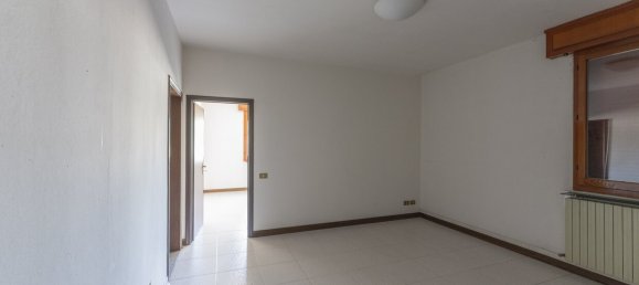 960m² Warehouse in Castello d'Argile, Italy No. 259466 26