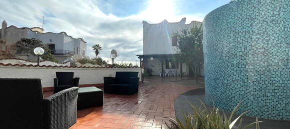5 bedrooms Villa in Terracina, Italy No. 53517 48