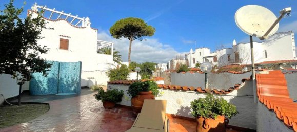 5 bedrooms Villa in Terracina, Italy No. 53517 45