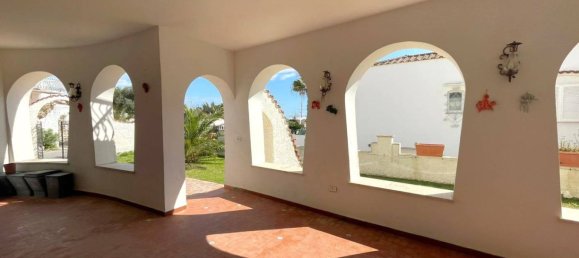 5 bedrooms Villa in Terracina, Italy No. 53517 7