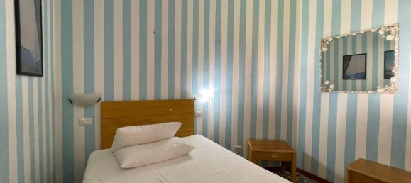 5 bedrooms Villa in Terracina, Italy No. 53517 34