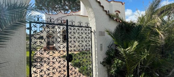 5 bedrooms Villa in Terracina, Italy No. 53517 4