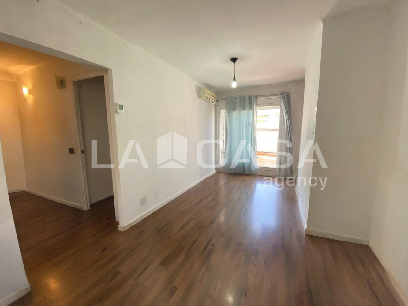 1 غرف نوم بانتهاوس في Santa Coloma de Gramenet, Spain رقم 279448