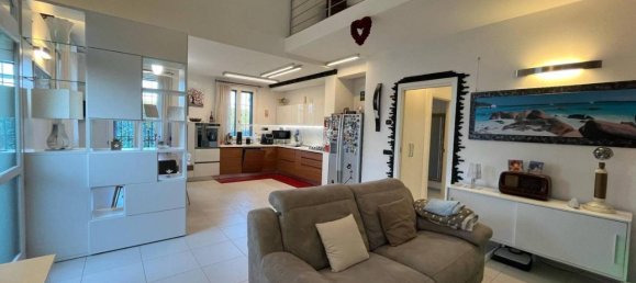 Villa de 4 divisões em Modena, Italy N.º 152491 12