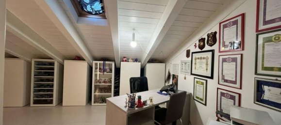 Villa de 4 divisões em Modena, Italy N.º 152491 43