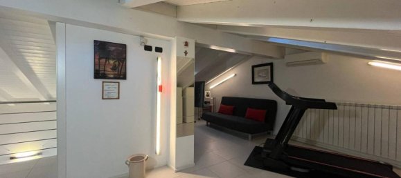 Villa de 4 divisões em Modena, Italy N.º 152491 44