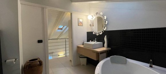 Villa de 4 divisões em Modena, Italy N.º 152491 40