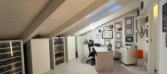 Villa de 4 divisões em Modena, Italy N.º 152491 42