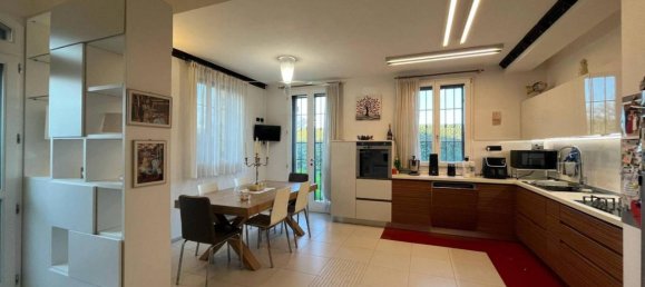 Villa de 4 divisões em Modena, Italy N.º 152491 8