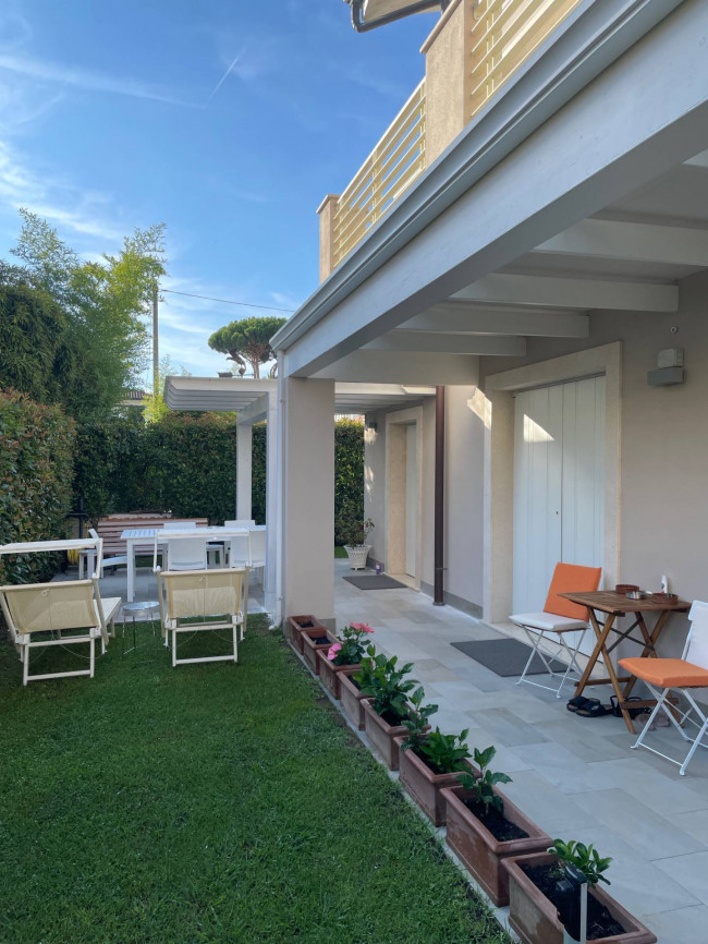 3 Schlafzimmer Villa in Montignoso, Italy, Nr. 80906