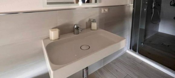 3 Schlafzimmer Villa in Montignoso, Italy, Nr. 80906 18