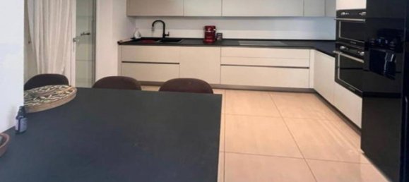 3 Schlafzimmer Villa in Montignoso, Italy, Nr. 80906 7