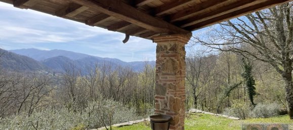 5 bedrooms House in Bagni di Lucca, Italy No. 585 3