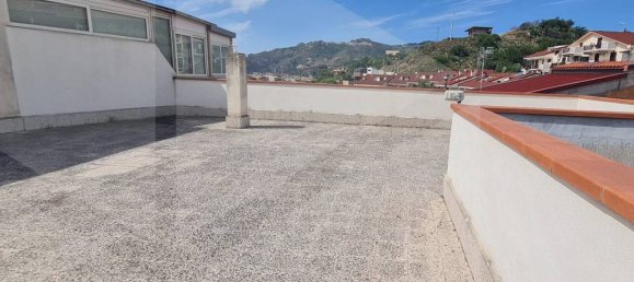 Apartamento de 4 habitaciónes en Santa Teresa di Riva, Italy No. 24169 28