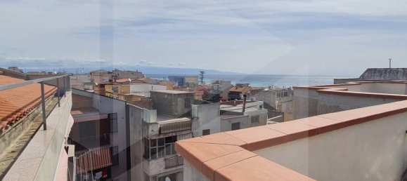 Apartamento de 4 habitaciónes en Santa Teresa di Riva, Italy No. 24169 26