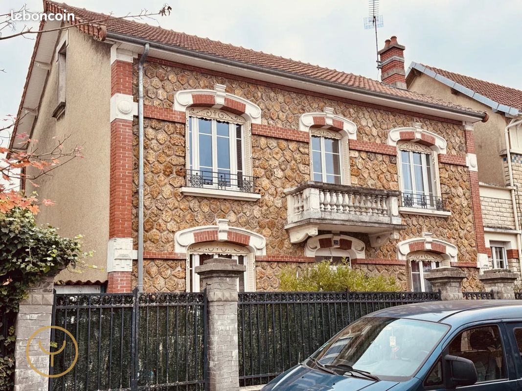 6 chambres Maison à Romilly-sur-Seine, France No. 159072