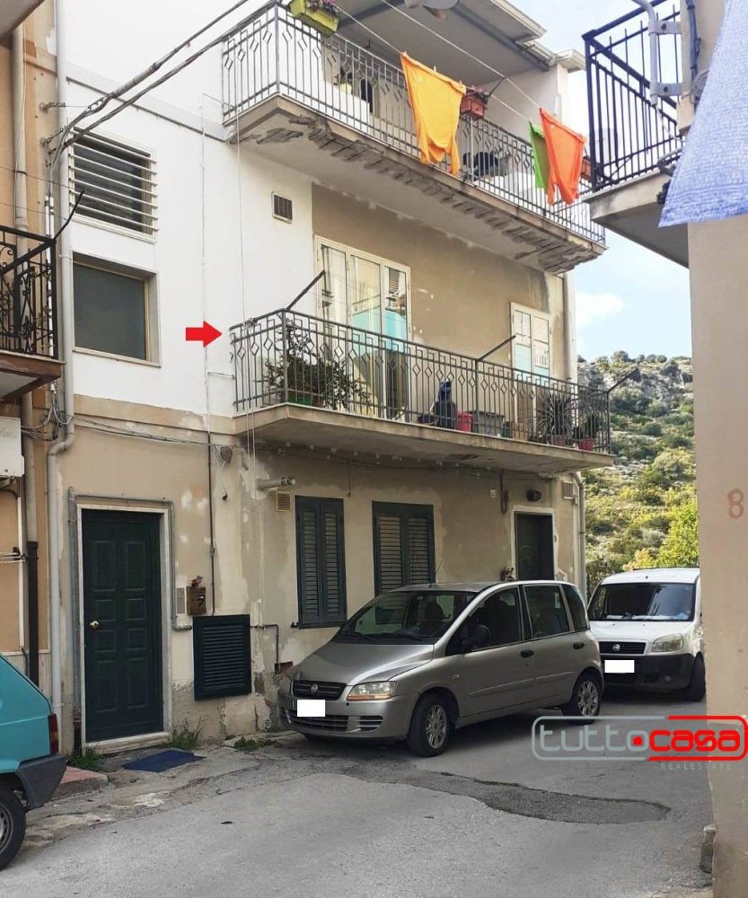 Apartamento de 2 dormitorios en Scicli, Italy No. 114606
