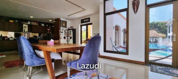 8 غرف نوم مقهى / مطعم في Pattaya, Thailand رقم 15427 2