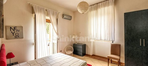 Квартира с 3 комнатами в Сиракузы, Италия № 244355 2