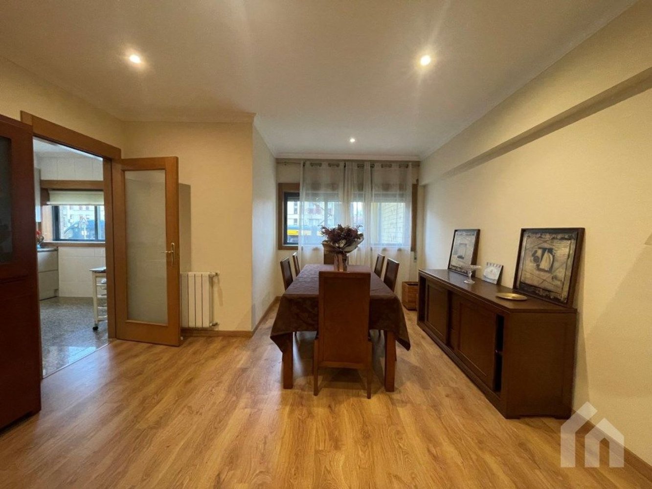 Apartamento de 2 dormitorios en Senhora da Hora, Portugal No. 264933