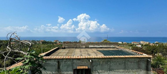 Casa de 4 habitaciónes en Longobardi, Italy No. 22196 23