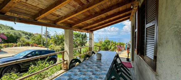 Casa de 4 habitaciónes en Longobardi, Italy No. 22196 2