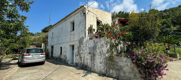 Casa de 4 habitaciónes en Longobardi, Italy No. 22196 38