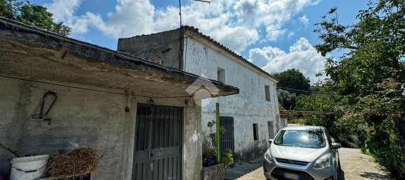 Casa de 4 habitaciónes en Longobardi, Italy No. 22196 26
