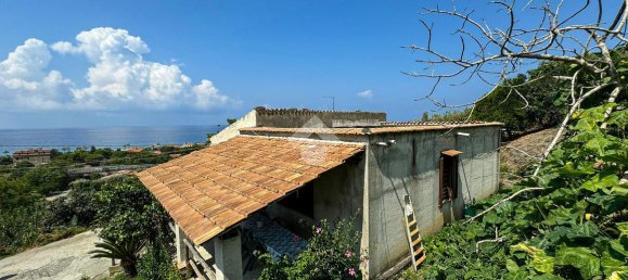 Casa de 4 habitaciónes en Longobardi, Italy No. 22196 22