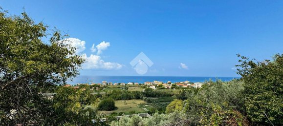 Casa de 4 habitaciónes en Longobardi, Italy No. 22196 21