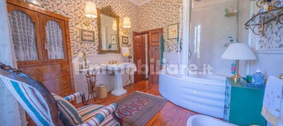 Villa de 6 dormitorios en Vicopisano, Italy No. 271306 31