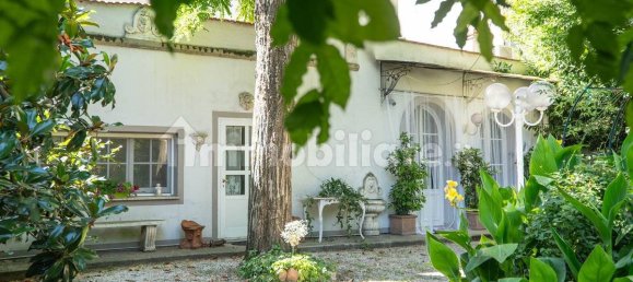 Villa de 6 dormitorios en Vicopisano, Italy No. 271306 2