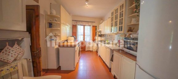 Villa de 6 dormitorios en Vicopisano, Italy No. 271306 16