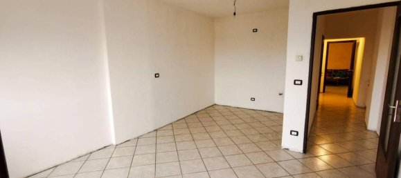 6-salle Maison à Gattinara, Italy No. 144640 2