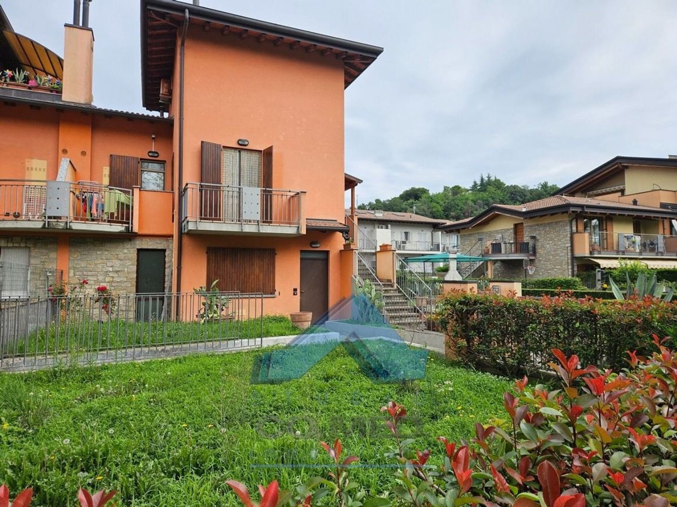 4-salle Appartement à Montello, Italy No. 316105