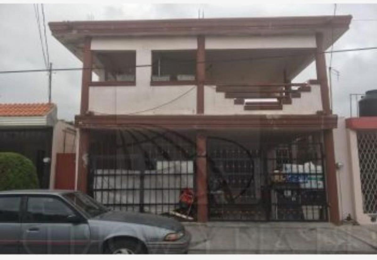 Casa de 4 dormitorios en Nuevo León, Mexico No. 189767