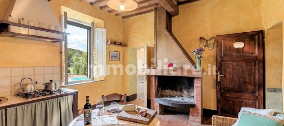 Casa de 20 dormitorios en Monteroni d'Arbia, Italy No. 211947 15