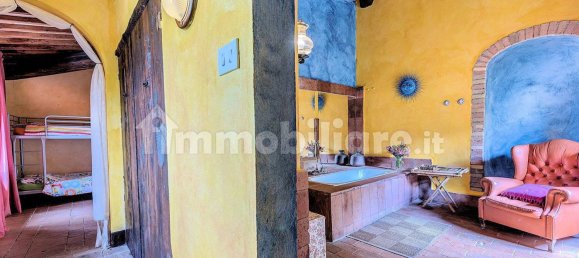 Casa de 20 dormitorios en Monteroni d'Arbia, Italy No. 211947 16