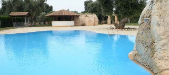 Gebäude in Ceglie Messapica, Italy 3199m², Nr. 235295 8