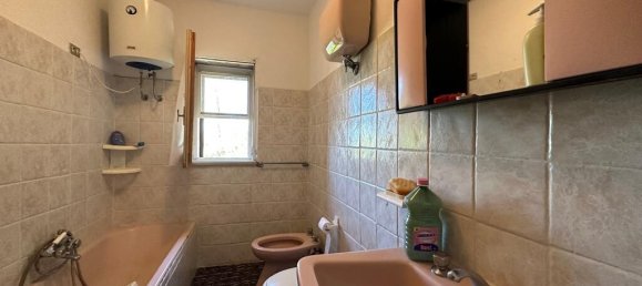 4 bedrooms Castles in Alvito, Italy No. 55564 21