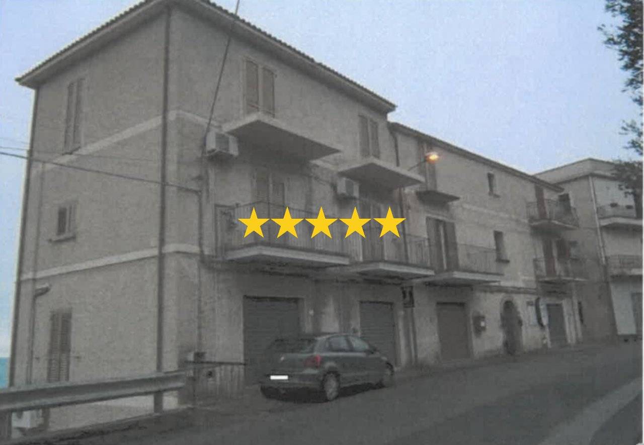 4 غرف نوم شقة في Paola, Italy رقم 180788