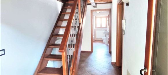 Дом с 3 комнатами в Квинчинетто, Италия № 207221 6