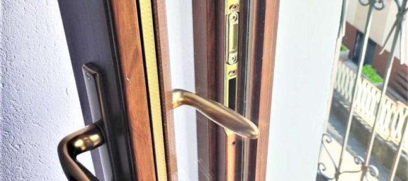 Дом с 3 комнатами в Квинчинетто, Италия № 207221 11