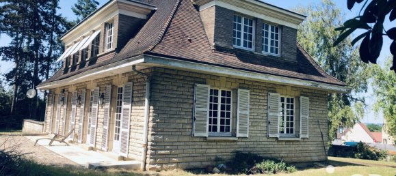 5 bedrooms House in Cuts, France No. 222204 4