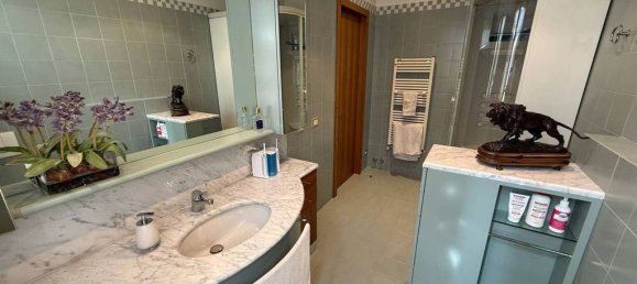 9 غرف نوم فيلا في Merone, Italy رقم 329083 13