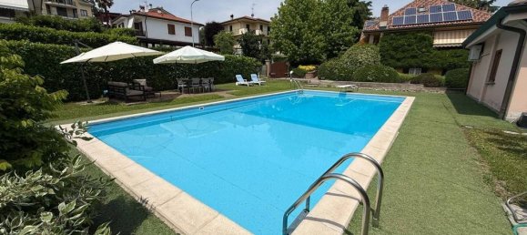 9 غرف نوم فيلا في Merone, Italy رقم 329083 26